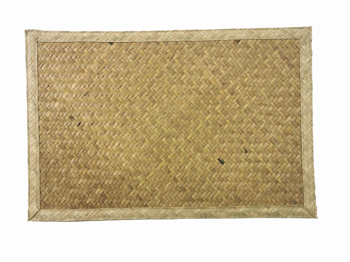 HAND MADE STRAW PLACEMAT